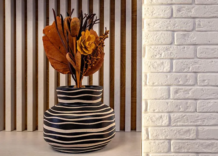 The Brick * فيليكو ترنوفو